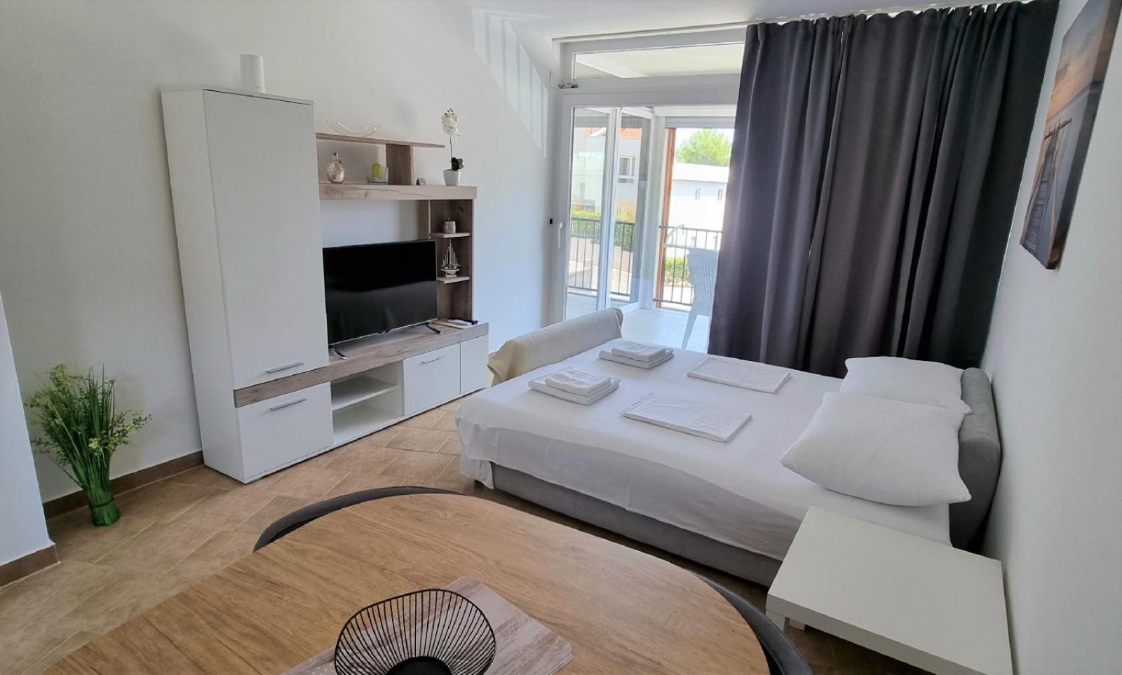 Apartmani Sunce I More Премантура Экстерьер фото