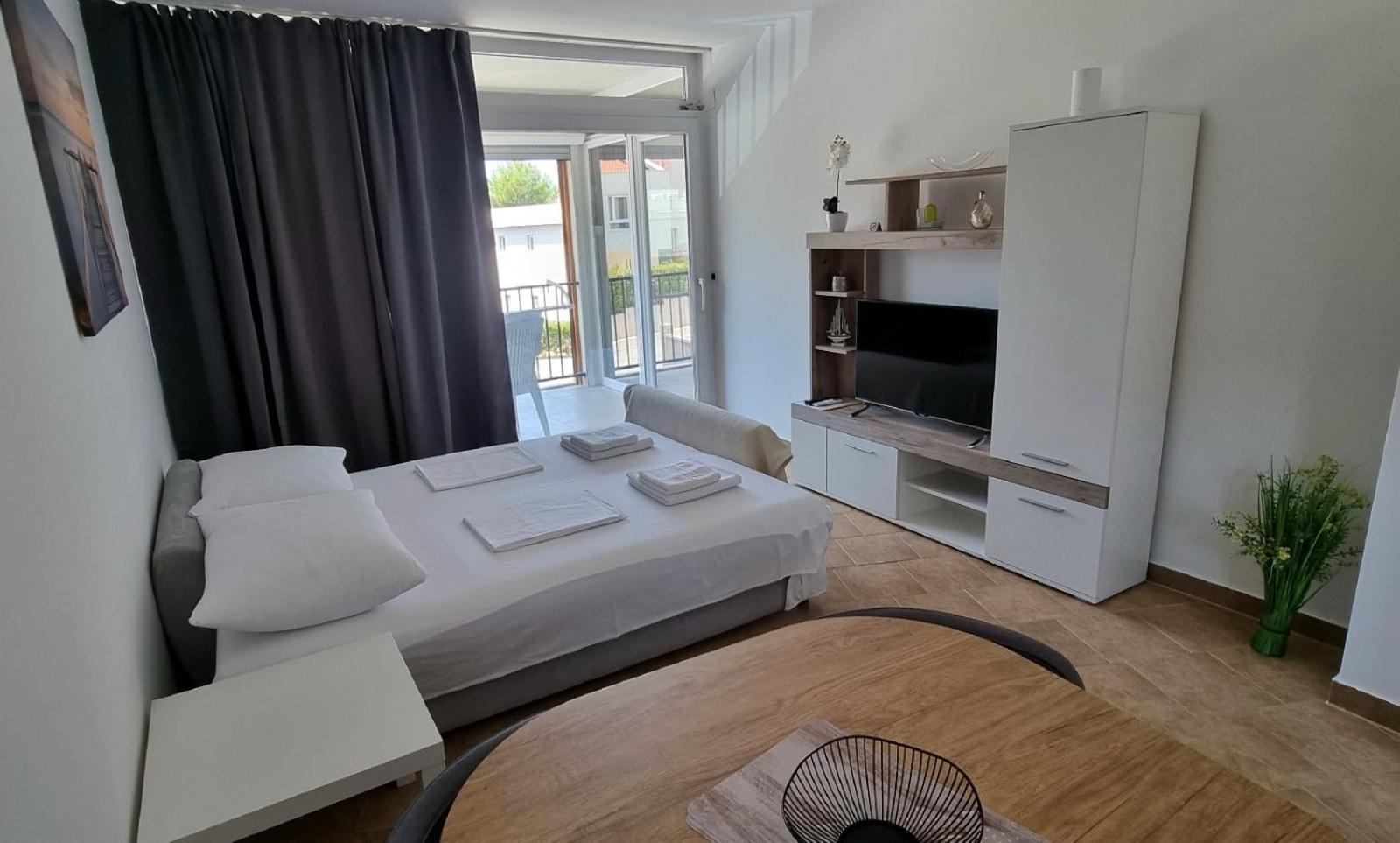 Apartmani Sunce I More Премантура Экстерьер фото
